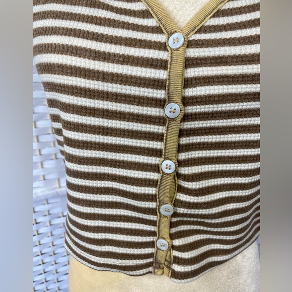 NWT Hem & Thread Thermal Stripe Tank - Picture 9 of 12